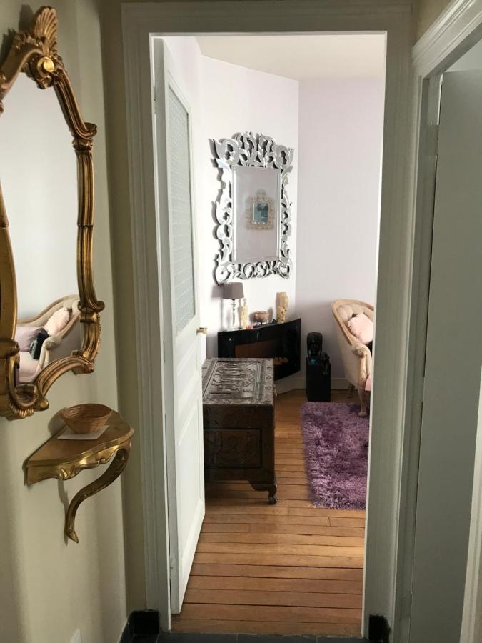 Superbe Appartement Proche De La Butte Montmartre Париж Экстерьер фото